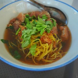 ก๋วยเตี๋ยวเนื้อตุ๋น