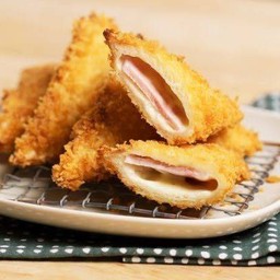 แซนวิชแฮมชีสทอด 3 ชิ้น