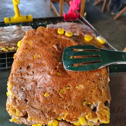 บ้าบิ่นใส้รวมข้าวโพดมะพร้าว