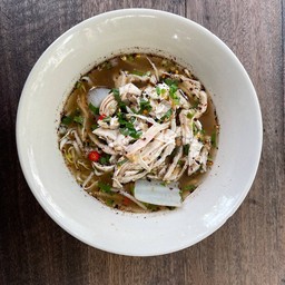 เกาเหลาเนื้อไก่ล้วน