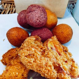 เต่าผสมกล้วย