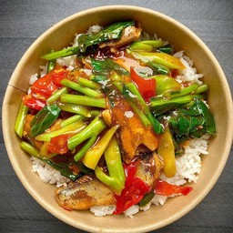 คะน้าปลากระป๋อง