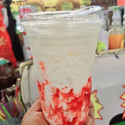 นมสดสตอเบอร์รี่