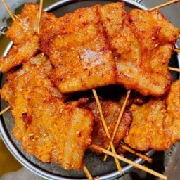 มอ หมูทอด