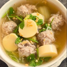 ต้มจืดลูกเงาะ