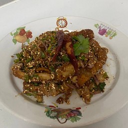 ยำไก่แซ่บ