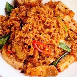 ข้าวผัดน้ำพริกเผา