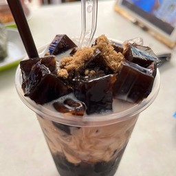 เฉาก้วยนมสด