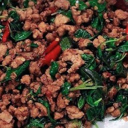 ข้าวผัดกะเพรา