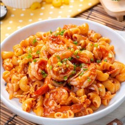 มะกะโรนี ซอสมะเขือเทศ กุุ้ง