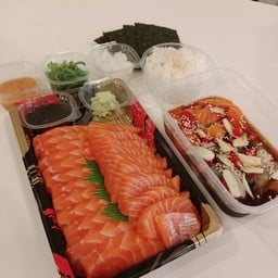 ซาซิมิ300g.+แซลมอนผสมกุ้งดอง