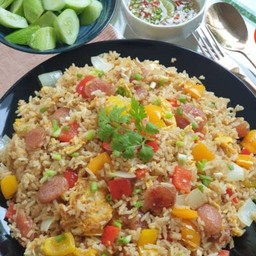 ข้าวผัดไก่เชียงโบราณ