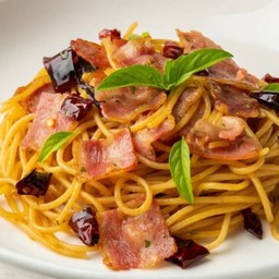 สปาเก็ตตี้พริกแห้ง