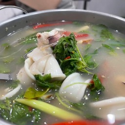 หมึกต้มใบกระเพรา