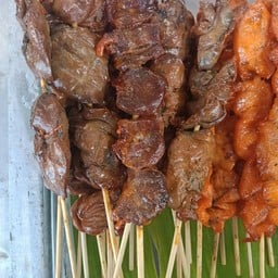 ร้านส้มตำหน้าปากซอย