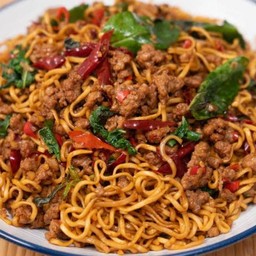 มาม่าผัดกะเพรา