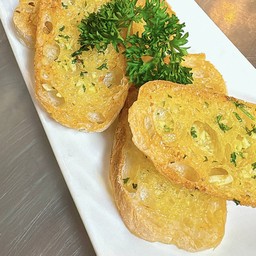 ขนมปังกระเทียม