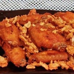 ปีกไก่ทอดกระเทียม