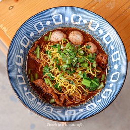 มาม่าเนื้อตุ๋น