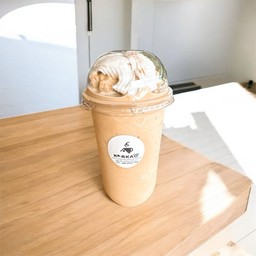 ชานมไต้หวันมะพร้าวนมสดปั่น