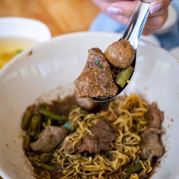 ก๋วยเตี๋ยวเรือ (แห้ง)