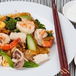 ร้านไออุ่น อิ่มพุงกาง