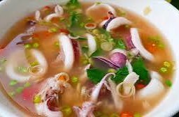 ต้มแซ่บปลาหมึก