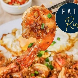 ข้าวกุ้งกระเทียมไข่ดาว