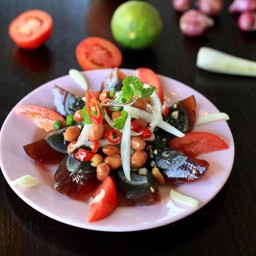 ยำไข่เยี่ยวม้า