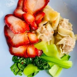 เกี๊ยวหมูแดง