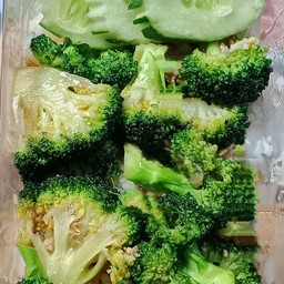 ข้าวผักบร็อคโคลี่