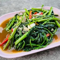 ผัดผักบุ้งไฟแดง