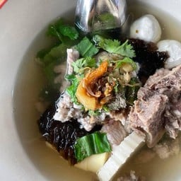 ต้มเลือดหมูใส่สาหร่าย