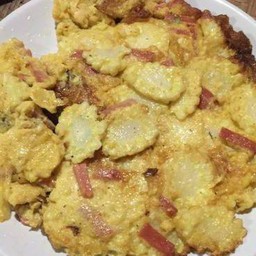 ข้าวหน้าไข่เจียวกุนเชียงซอย,ข้าวโพดอ่อน