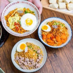 Combo Set E มาม่า+ชานมไต้หวันมุกลาวา/ชานมไต้หวันเฉาก๊วยไต้หวัน/ชาไทยแฮปปี้