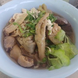 ก๋วยเตี๋ยวไก่มะระ