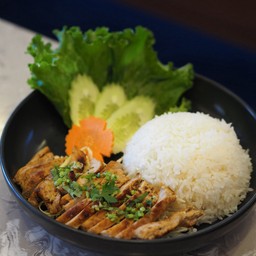 ข้าวหน้าหมูย่าง