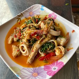 ผัดฉ่าทะเล