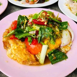 ยำไข่ดาว