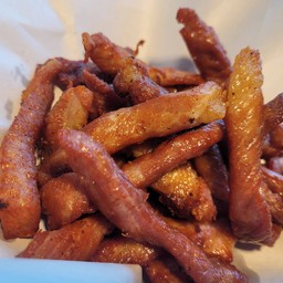 ร้านหมูแดดเดียวตลาดนัดวัดเขาดิน