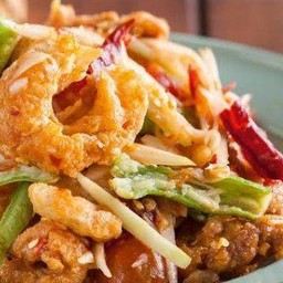 ส้มตำปลาร้า ใส่แคปหมู