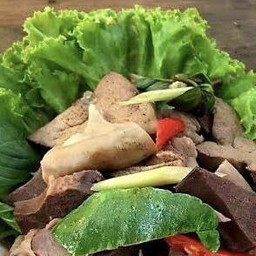 เครื่องในหมูลวกจิ้ม