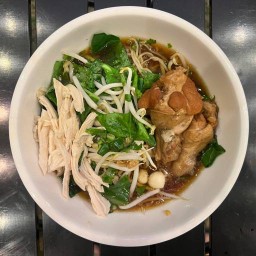 ก๋วยเตี๋ยวไก่มะระสาย5 สาย5