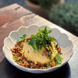 กะเพราเนื้อสับ+ไข่ข้น