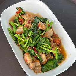 ผัดคะน้า