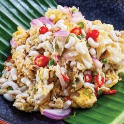 ไข่คั่วน้ำปลาใส่ไข่มดแดง