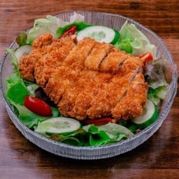 สลัดหมูทอดทงคัตสึ