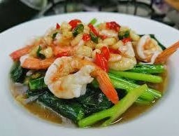 ผัดคะน้ากุ้ง