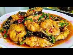 กระเพราปลาดุก