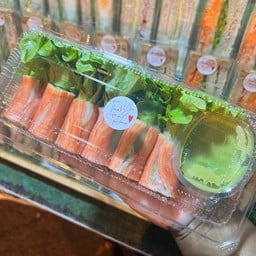 สลัดโรลปูอัด+น้ำสลัดครีมซีฟู๊ด